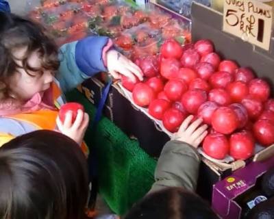 shopping-at-the-market